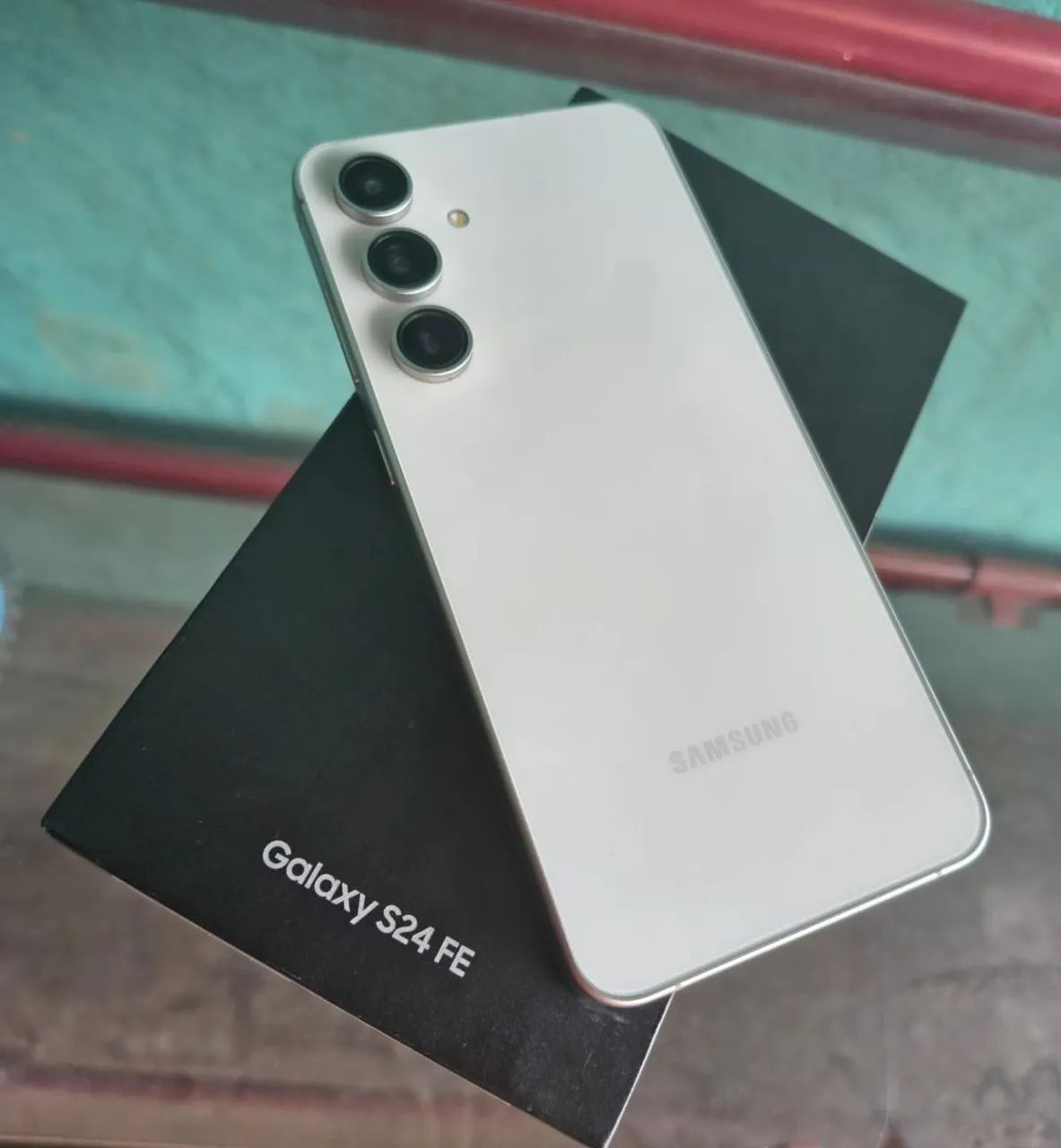 Sansung galaxy s24 fe - Foto 2