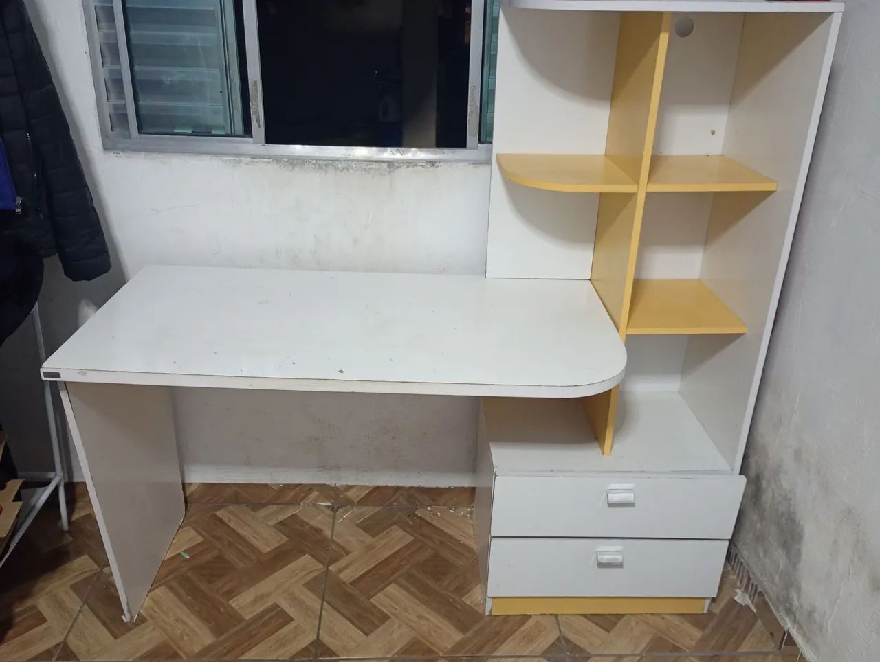 Escrivaninha / Mesa computador - DOAÇÃO 