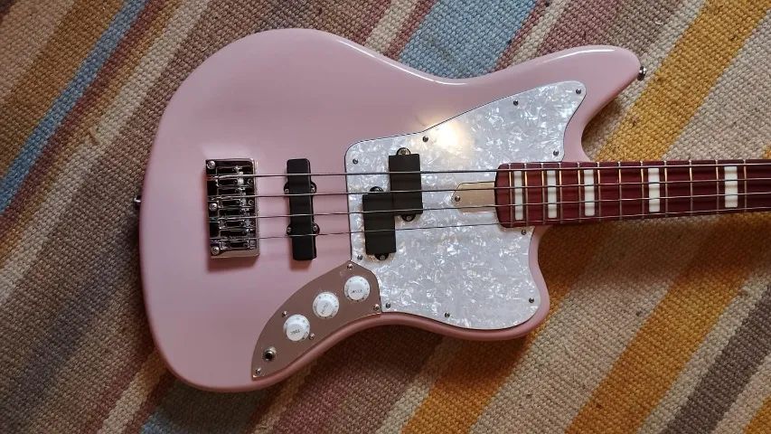 Baixo Profissional Studebaker Short Scale PJ - zerado! - Foto 4