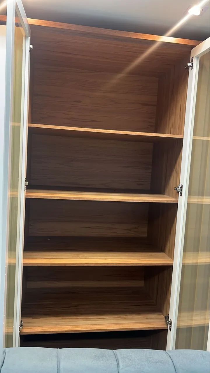 Guarda roupa 6 portas 