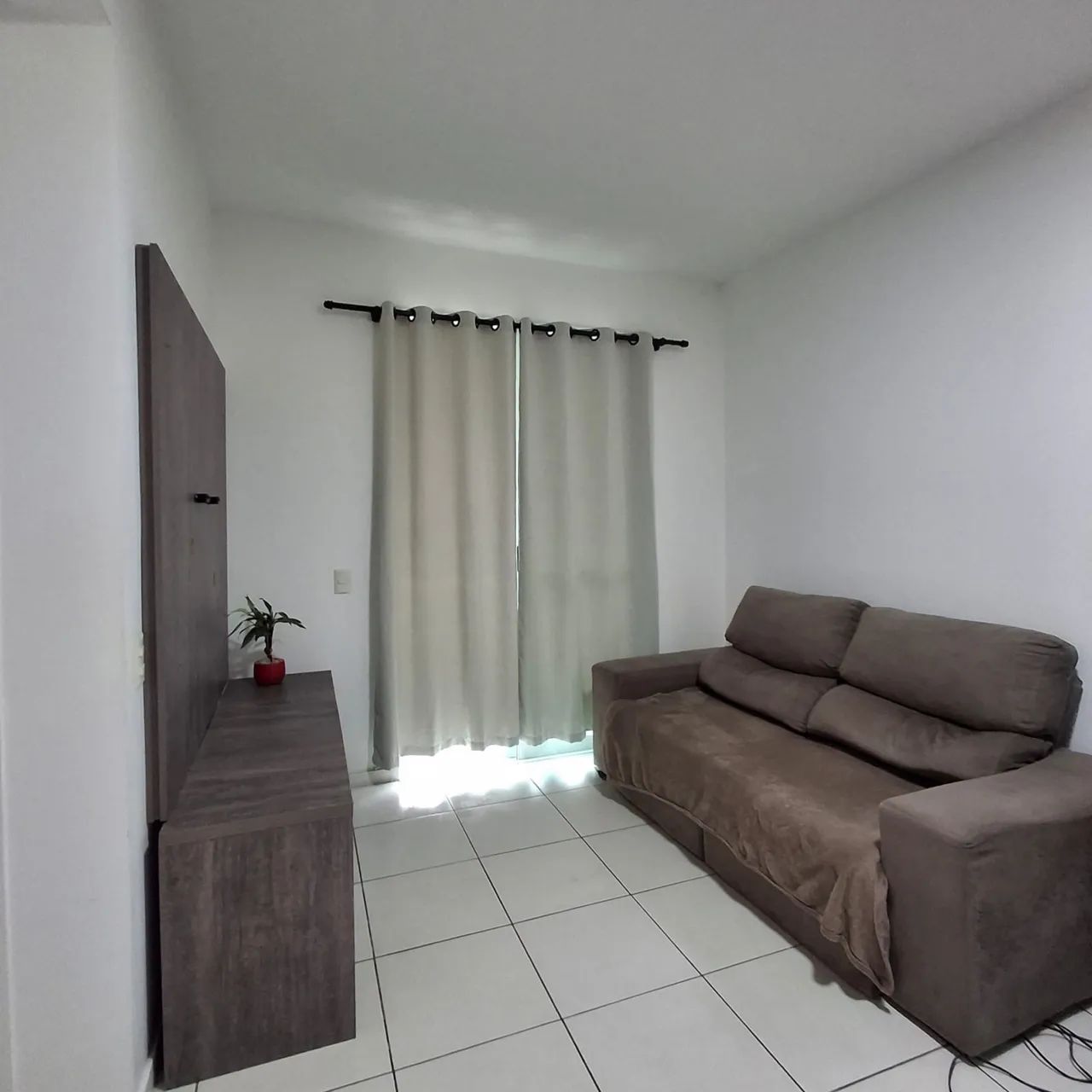 Alugo apartamento de 2 quartos mobiliado nos ingleses  - Foto 2