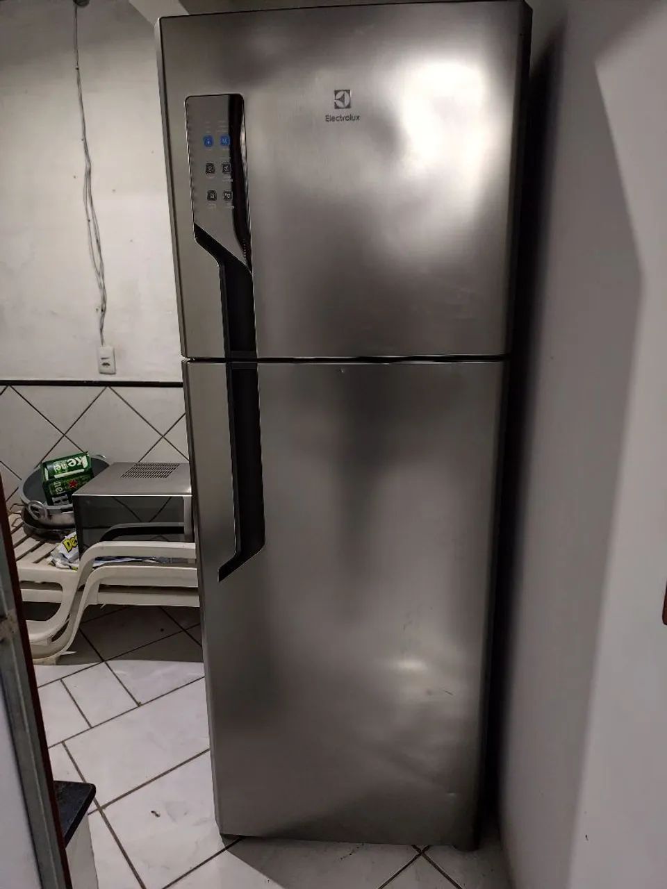 Geladeira electolux 220v