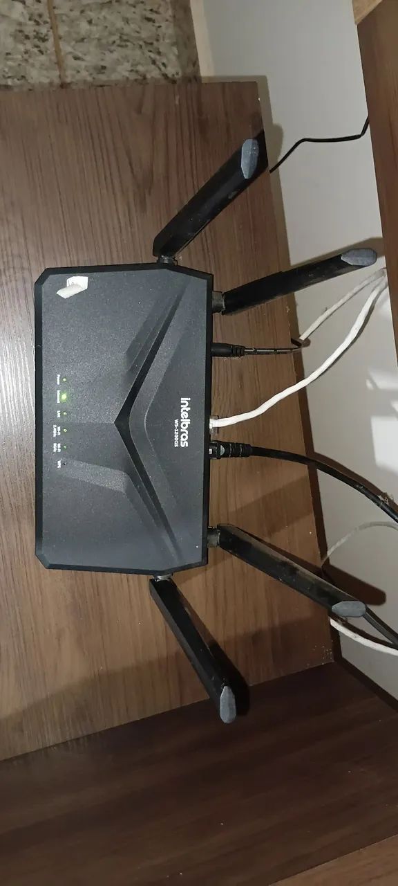 Roteador intelbras pouco uso