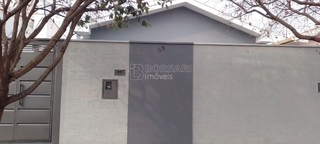 CASA COM DOIS QUARTOS NO JARDIM ADALGISA