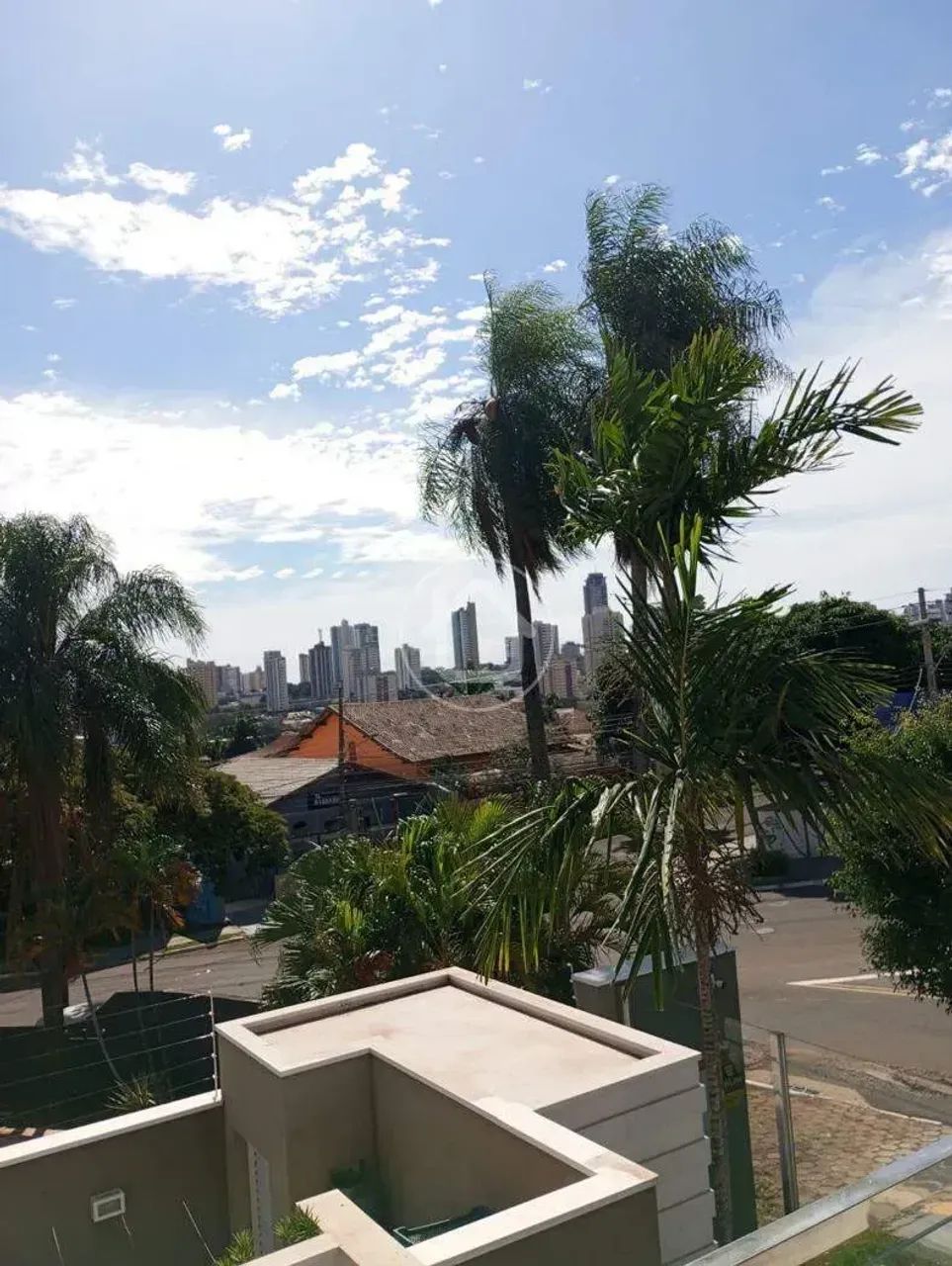 SOBRADO 4 DORMITORIS SENDO 2 SUITES - Foto 2