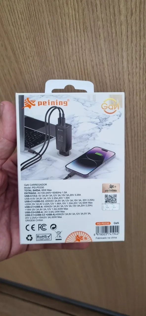 Fonte 65w com 2 tipo c e 1 usb  - Foto 2
