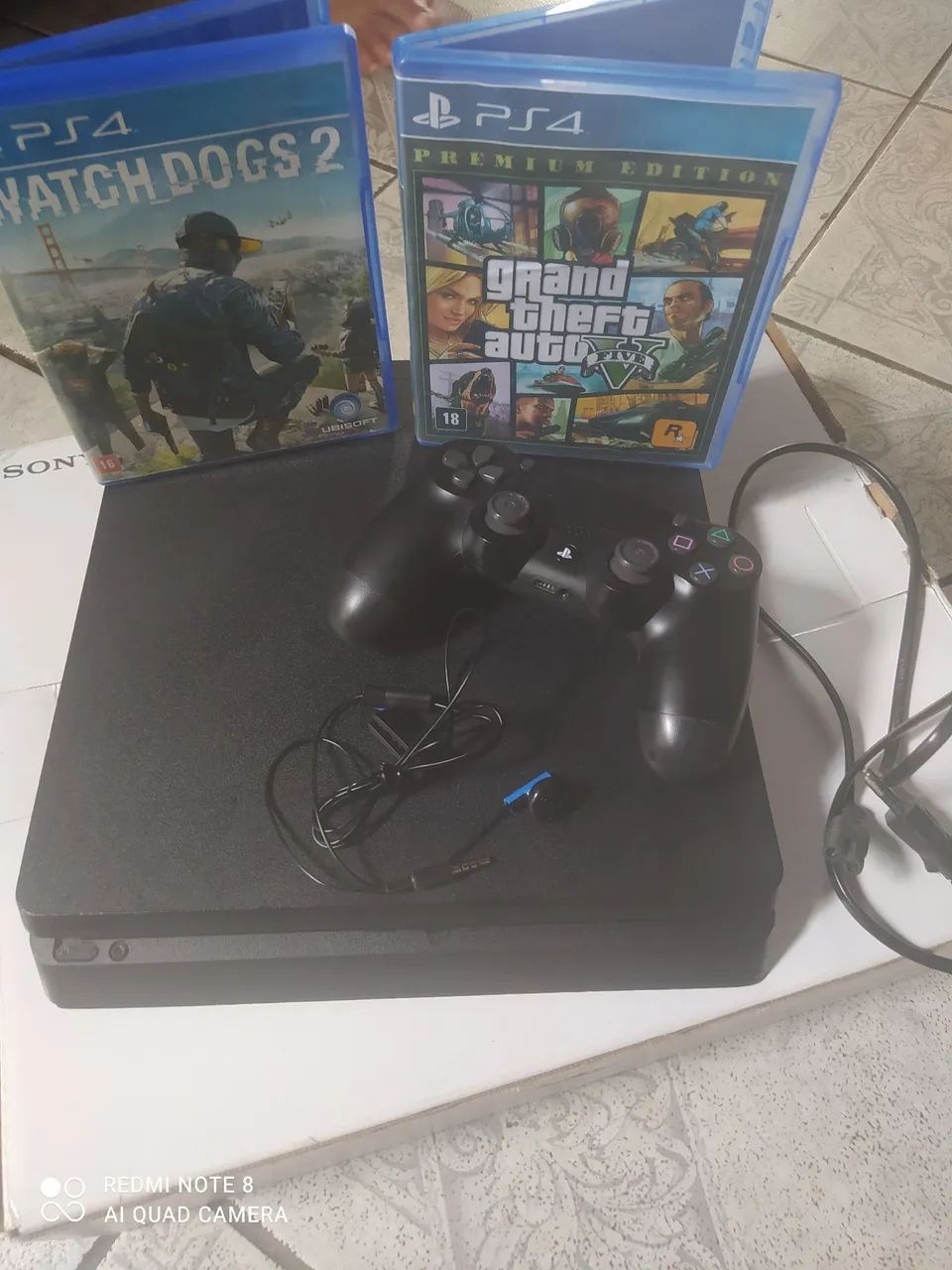 Ps4 slim todo bom