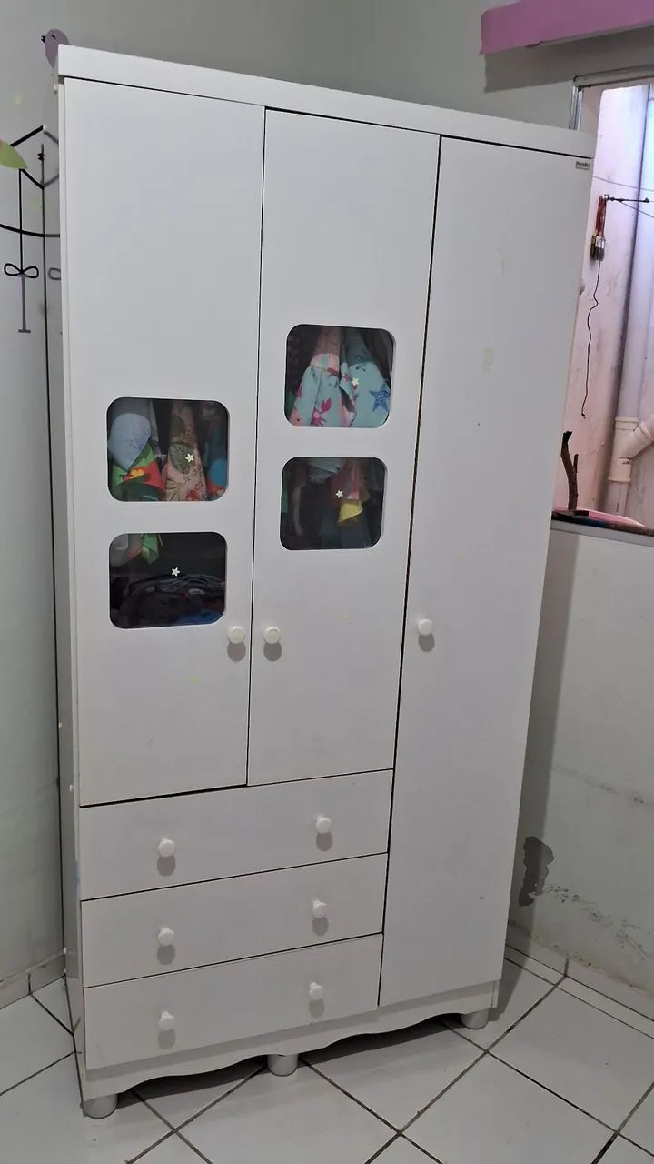 Guarda roupa infantil 