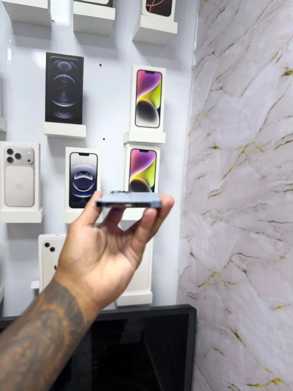 IPHONE 13 PRO MAX 256GB<br>R$ 2.999,00 AZUL - Foto 2