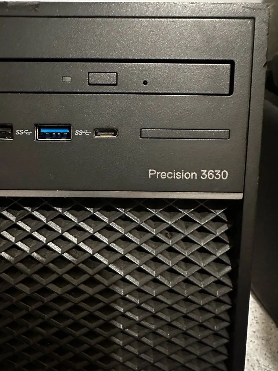 Workstation Dell Precision 3630 Xeon - Foto 2