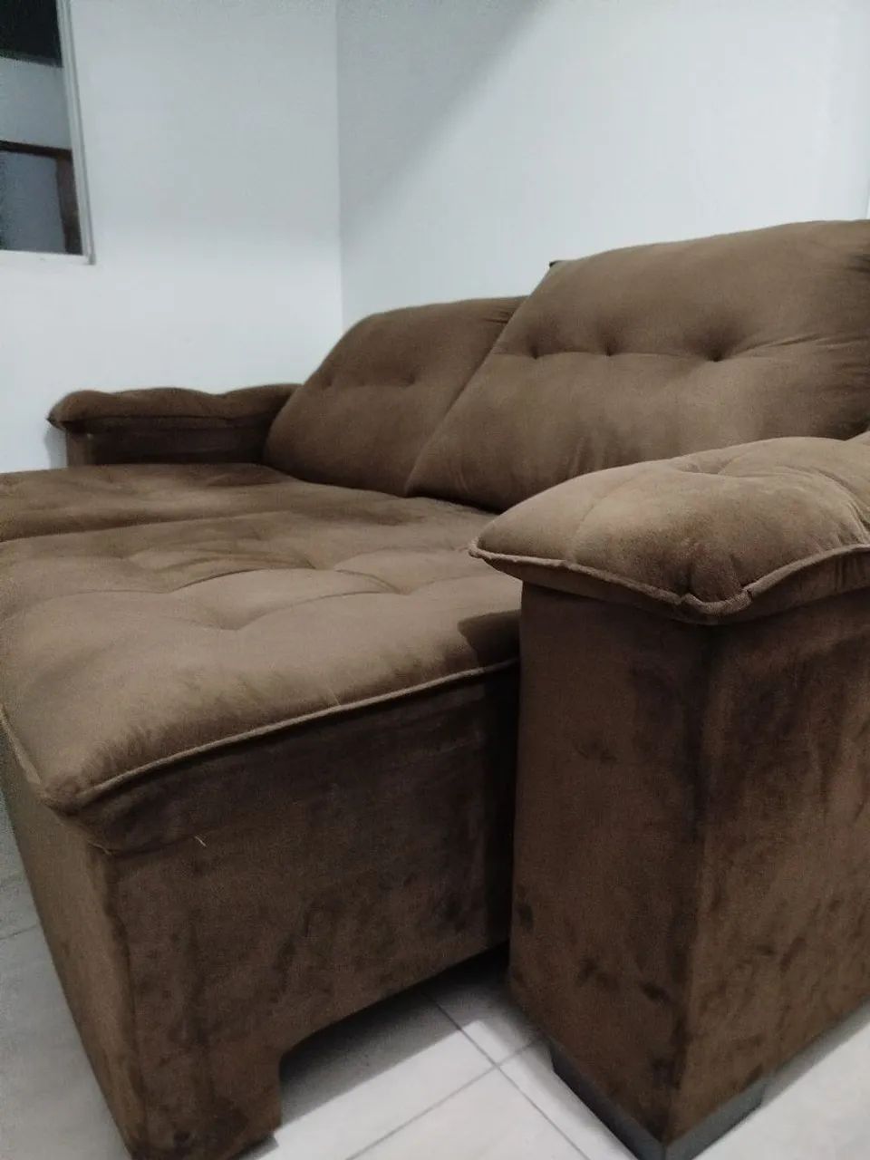 Vendo sofá retrátil 4 lugares cor marrom - Foto 3