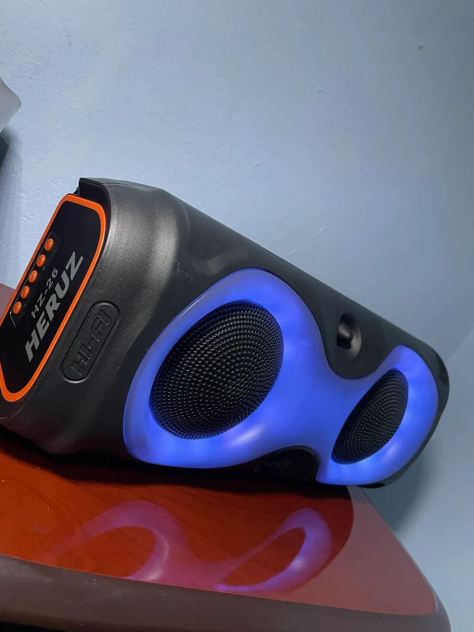 Caixa de Som Bluetooth com LED som potente