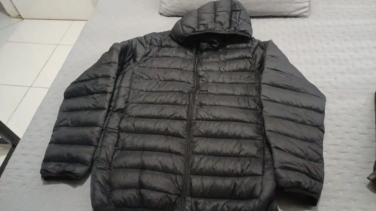 Bobojaco preto tamanho GG com capuz