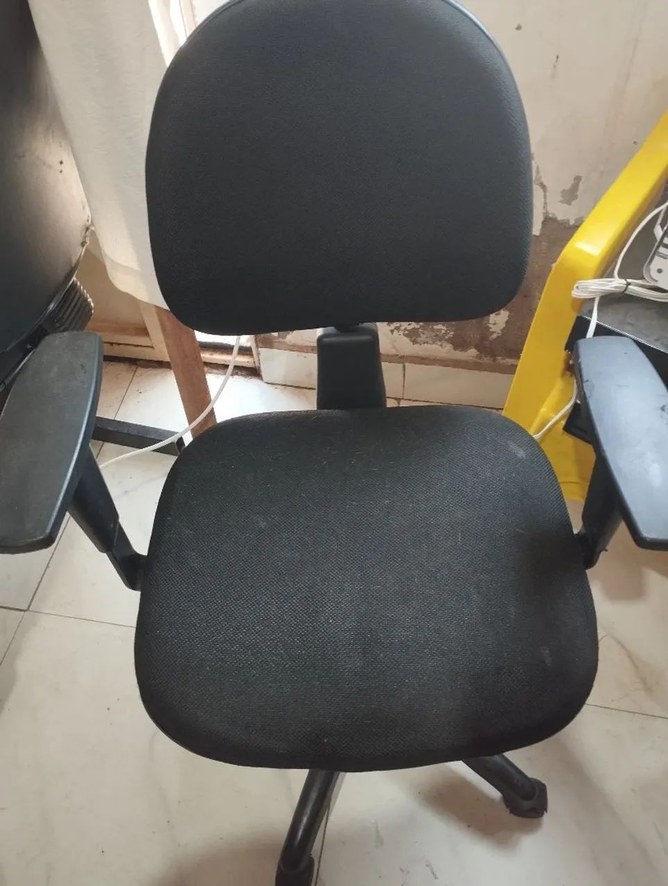 Cadeira de escritório giratória 