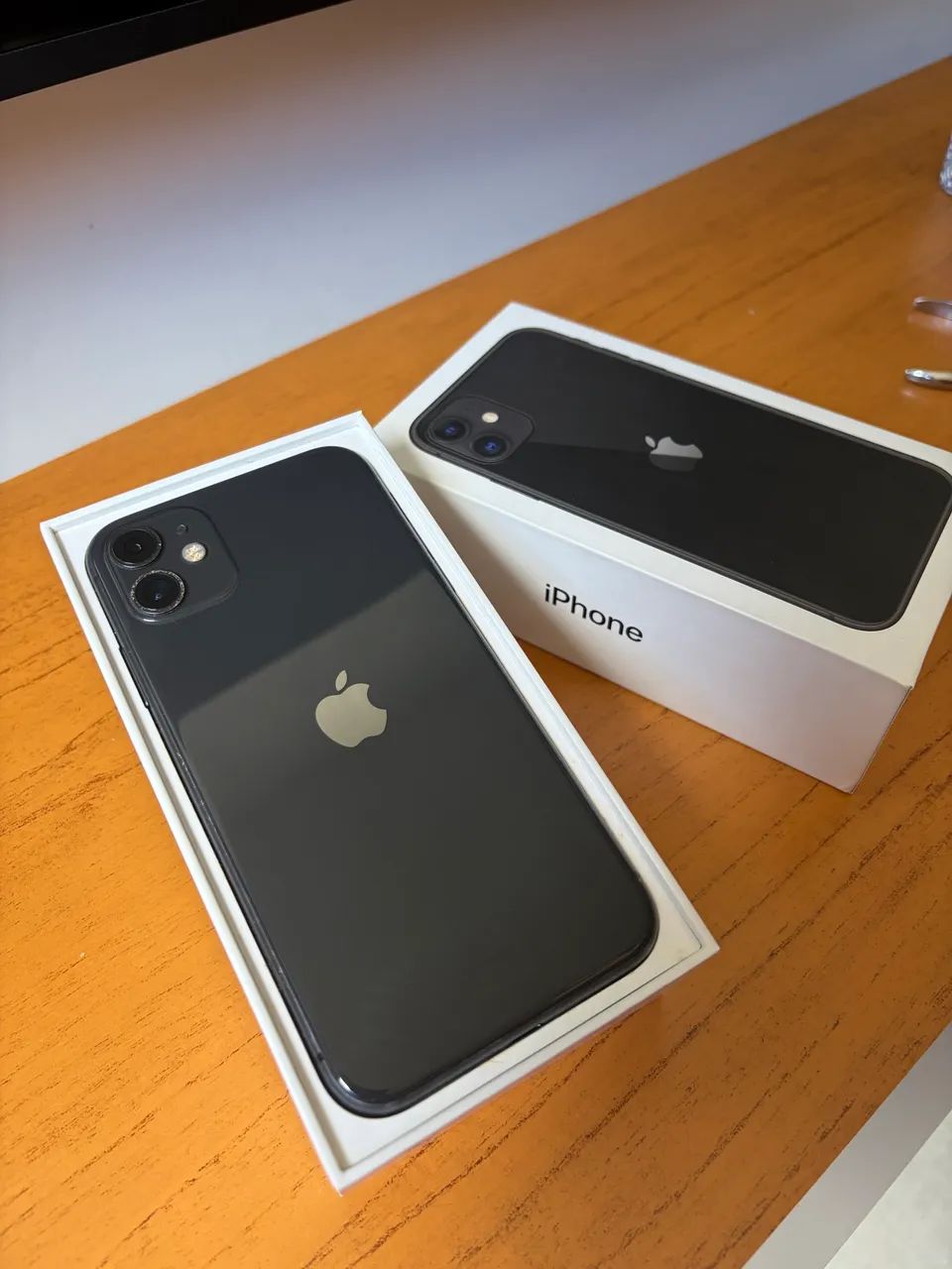 iPhone 11 preto 64gb - Celulares e Smartphones - Santa Lúcia