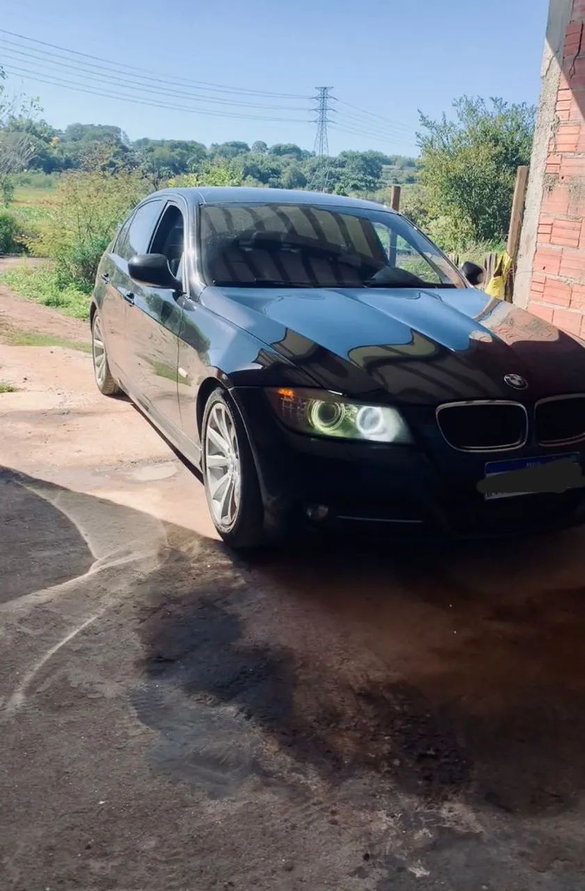BMW 320I A 2010