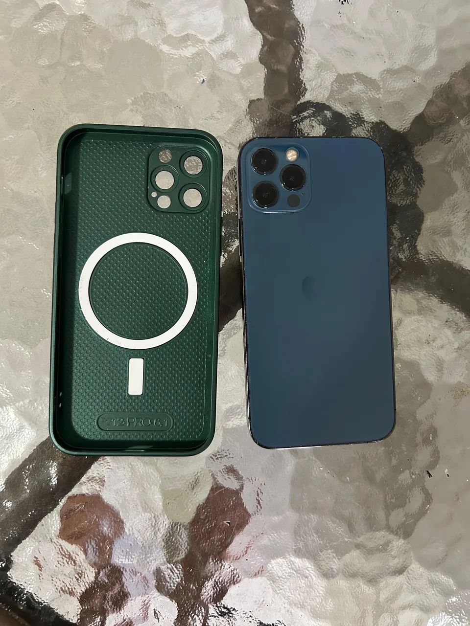 iPhone 12 Pro 128gb- CONSERVADO - Celulares e Smartphones