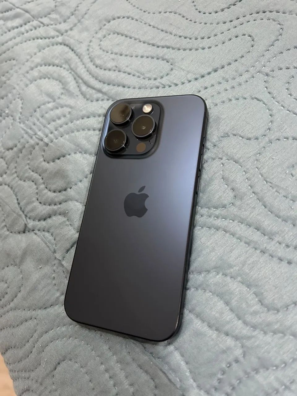 iPhone 15 pro 128gb
