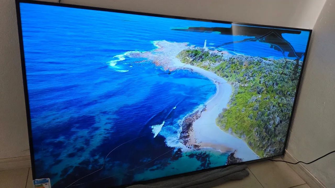 Tv Lg 65 polegadas nova com avaria - Foto 3
