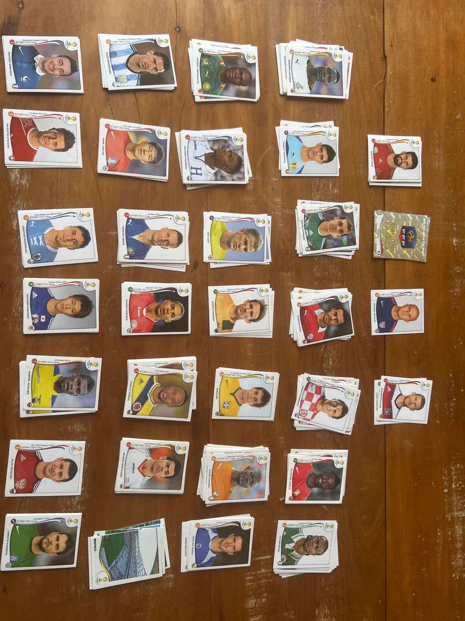 Lote 263 figurinhas copa do mundo 2014 - Foto 2