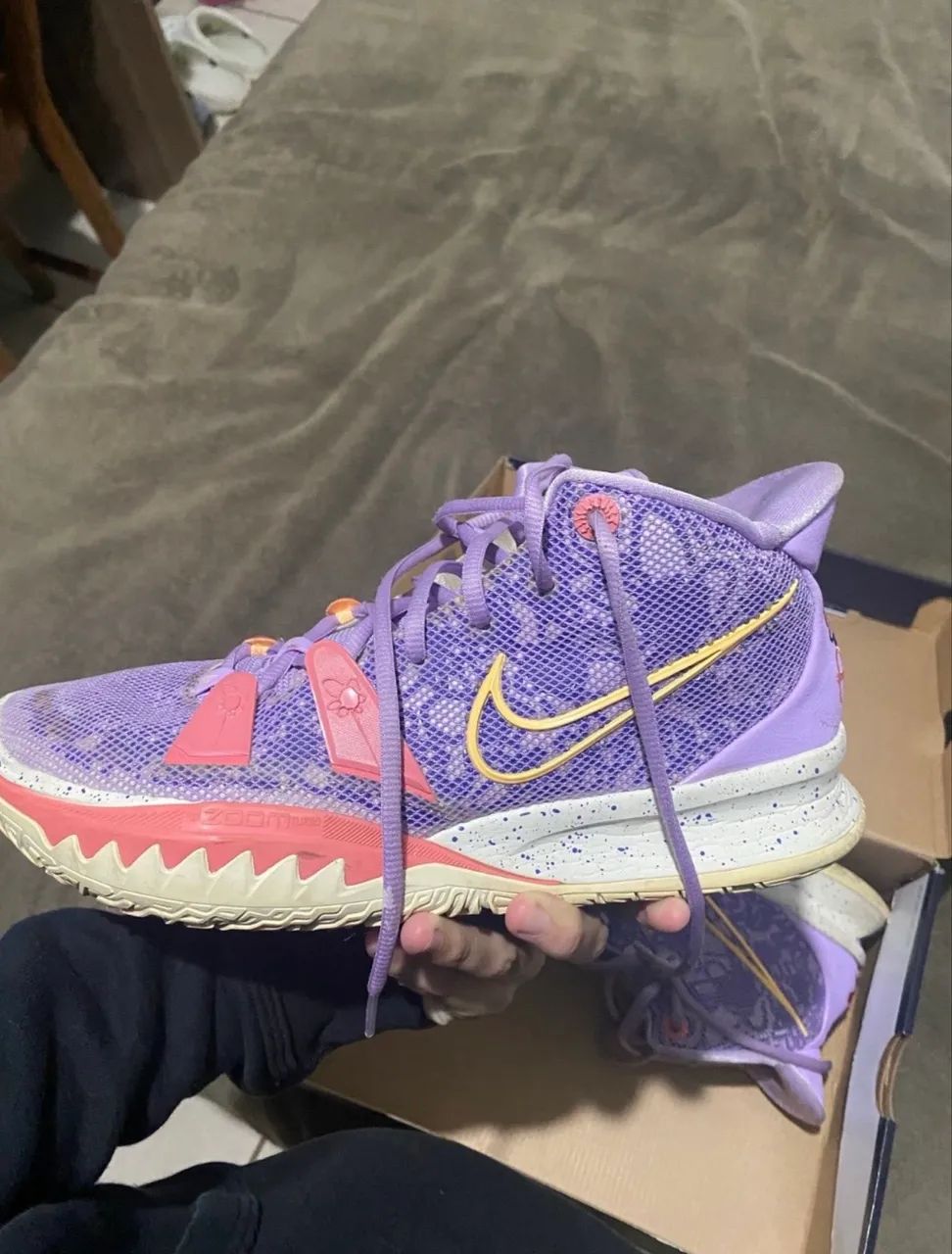 Kyrie 7 - Daughters