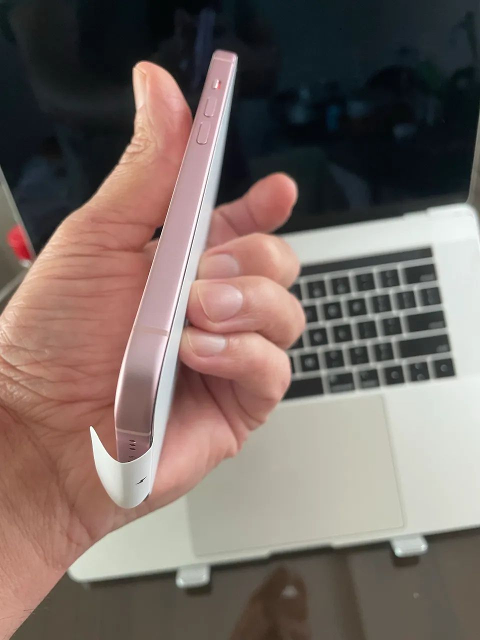 iPhone 15 128GB Rosa - 0 ciclos / Bateria 100% - R$ 3.500 - Foto 2