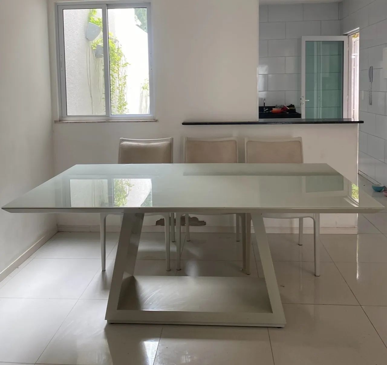 Mesa de jantar como nova 