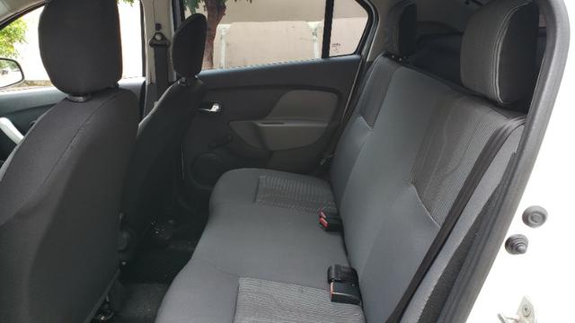Renault Logan 2017 1.0 Completo Pneus novos Ipva pago - Foto 5