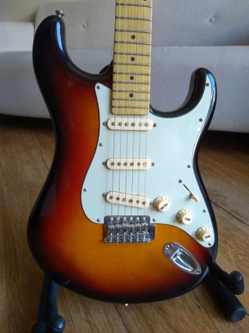 Guitarra Tagima 635 Brasil sunburst blindada - Foto 2