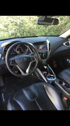 Veloster branco 2013 com teto solar completo - Foto 3