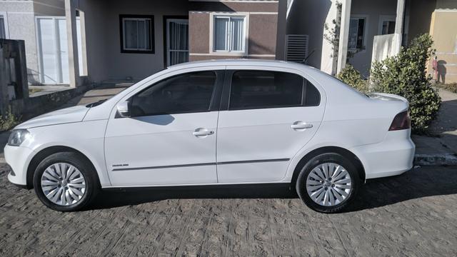 VW Voyage 1.6 Highline Automático 2015