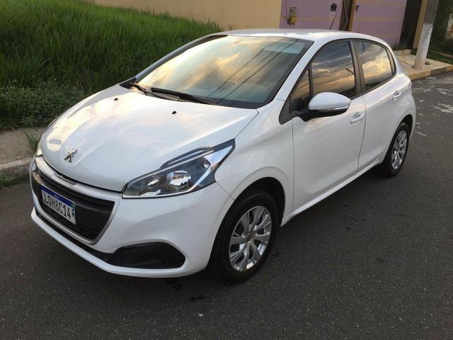 Peugeot 208 1.2 active 2019, 12.000 km, super econômico,multimídia,impecável,aceito troca