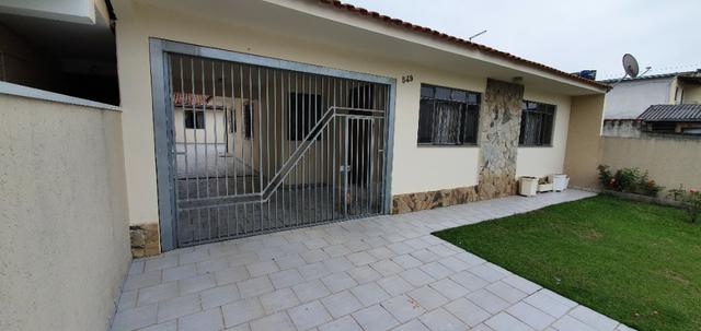 Ótima Casa Térrea 3 Quartos no Capão Raso com Amplo Terreno
