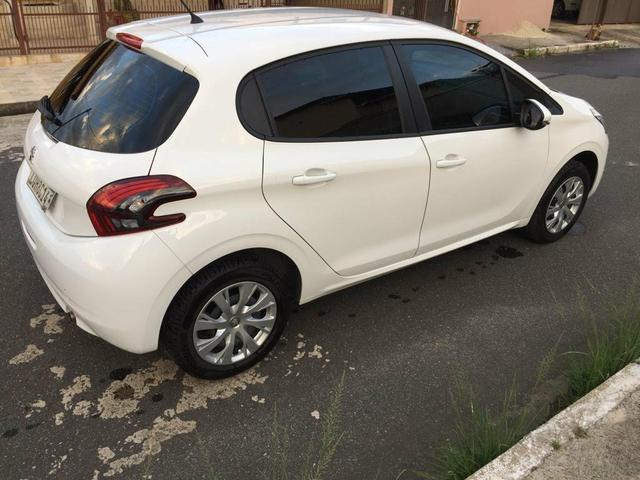 Peugeot 208 1.2 active 2019, 12.000 km, super econômico,multimídia,impecável,aceito troca - Foto 4