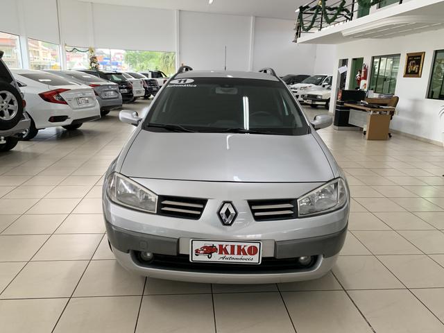 Megane Grand Tuor 2.0 Automática - Foto 2