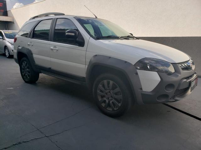 FIAT PALIO 2017/2017 1.8 MPI ADVENTURE WEEKEND 16V FLEX 4P MANUAL - Foto 3