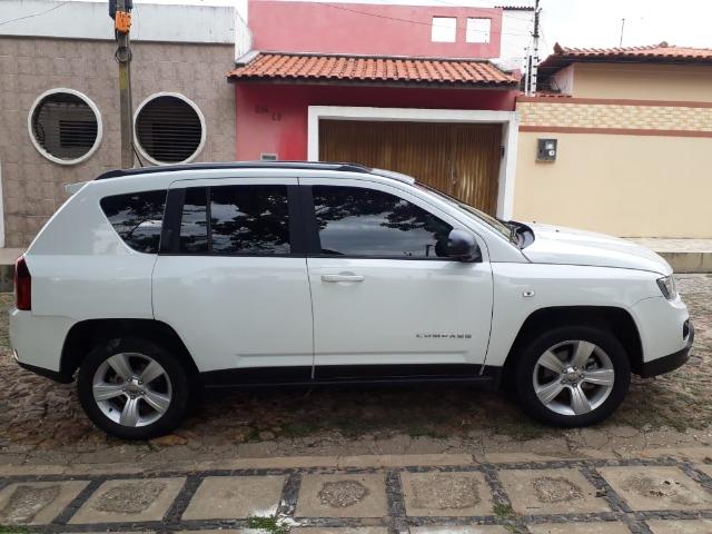 Jeep Compass Sport 2.0 + Banco de Couro/Central multimídia - Foto 2