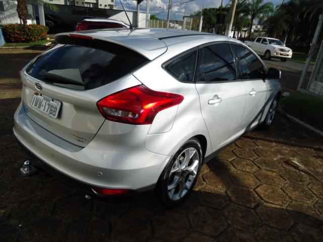 Ford Focus 2.0 hatch SePlus 15/16(Ipva 2020) - Foto 6