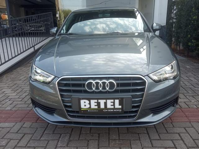 Audi A3 attraction 2016 único dono com apenas 29.000km impecável