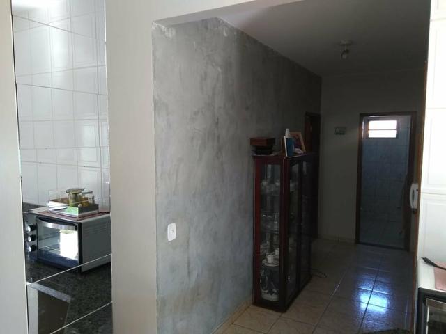 Alugo casa