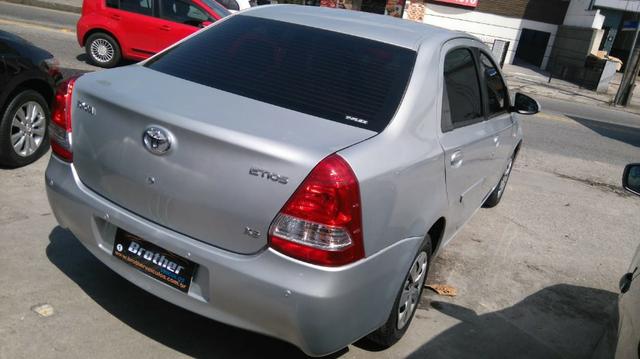Toyota Etios Sedan XS 1.5 Manual 2014 GNV 5 Geração - Foto 10