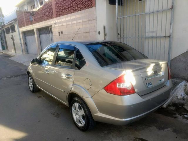 Fiesta Sedan 1.6 2009