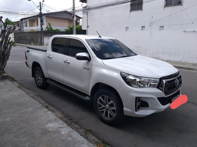 Hilux srv 2018/2019 com 20 mil km rodados - Foto 2