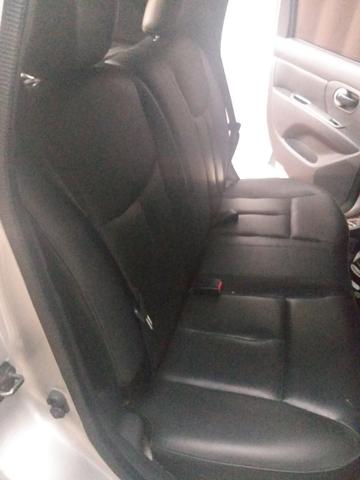 Livina 1.8 SL Xgear Automática + GNV(5 geração) Extremamente Nova = 31.900, - Foto 8