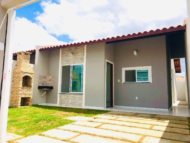 DP linda casa nova com 2 quartos 2 banheiros com fino acabamento em rua privativa