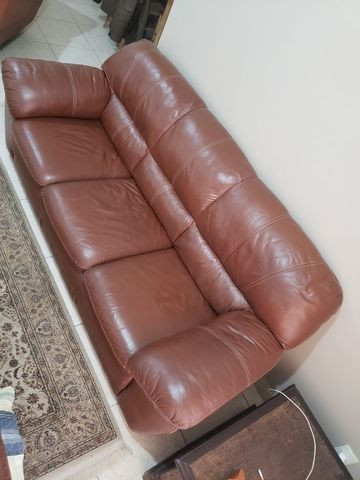 Sofa 100% couro legitimo 3 lugares - Foto 2