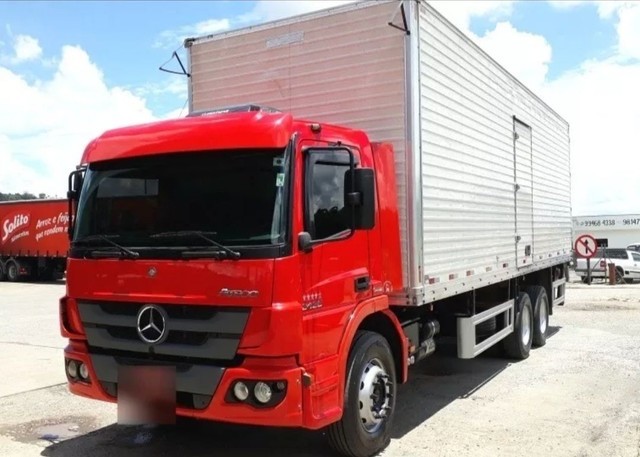 CAMINHÃO MERCEDES-BENZ 2426 BAÚ