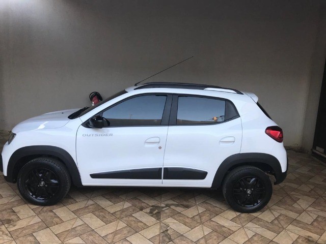 RENAULT KWID OUTSIDER