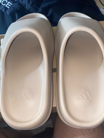 yeezy slides olx