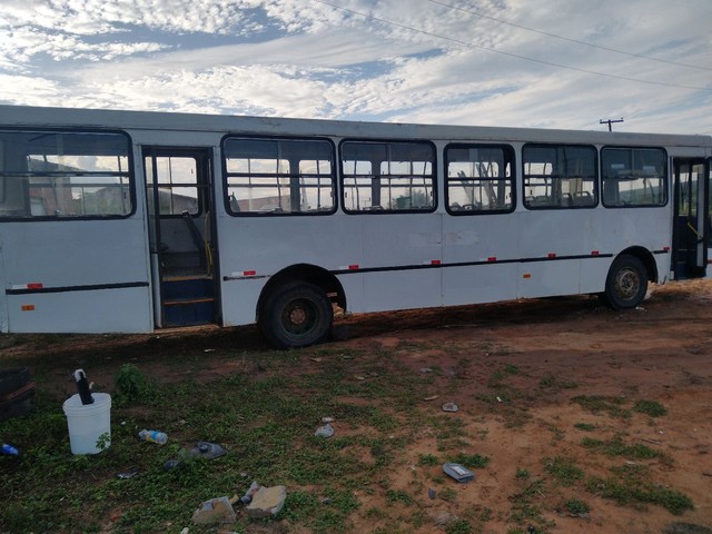 Ônibus wolques 17210